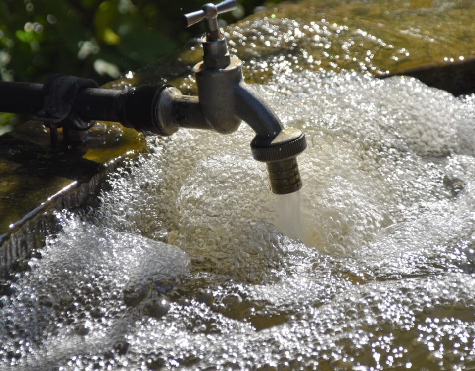 Serviço de desentupimento vale o investimento? Serviço de desentupimento vale o investimento?