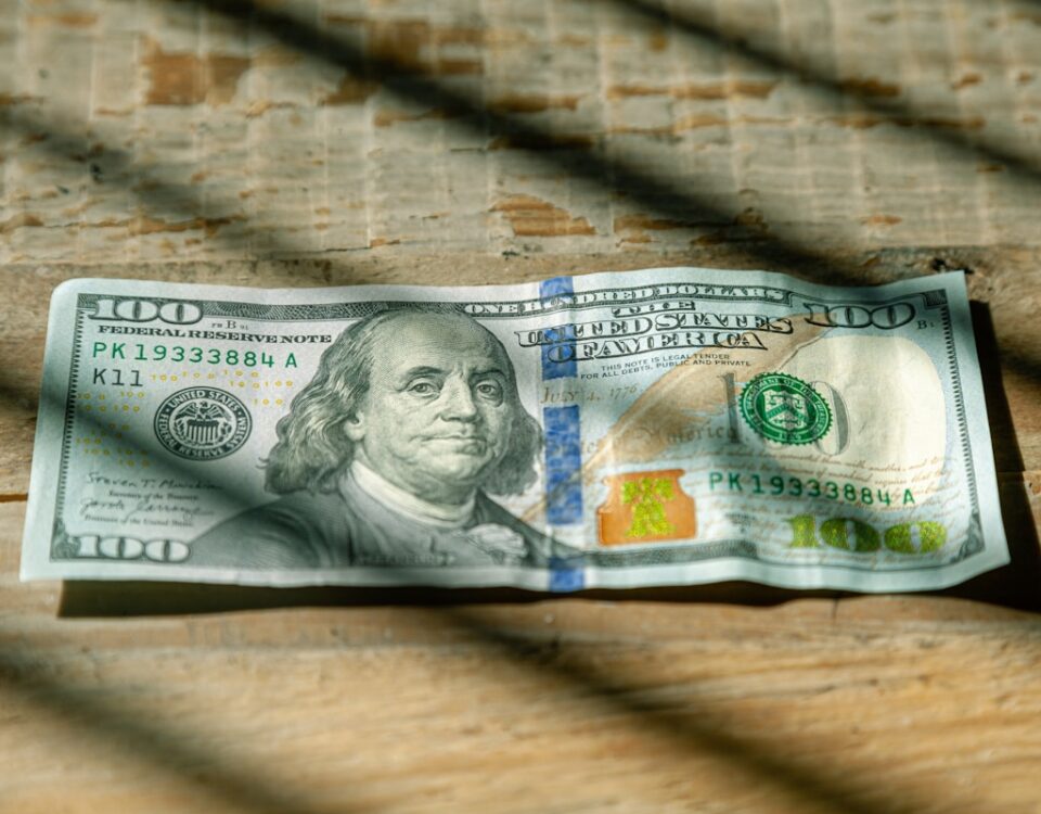 Como ganhar dinheiro em dólar na internet?