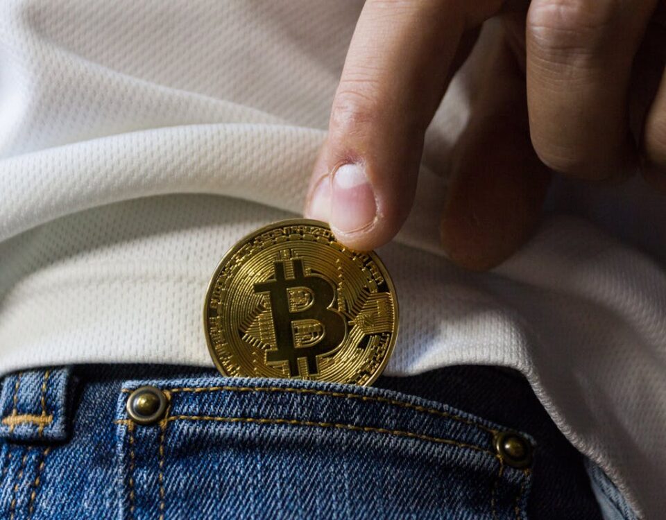 Investir em Cripto Vale a Pena? Descubra Agora! Gold Bitcoin