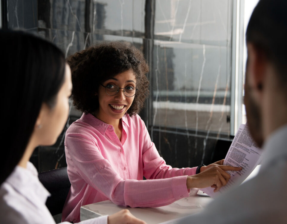 Qual a melhor abordagem para conseguir um emprego hoje?