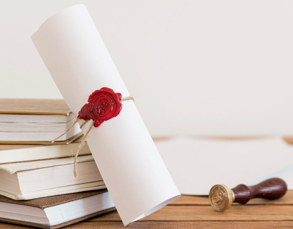 Qual a diferença entre diploma e histórico escolar? Qual a diferença entre diploma e histórico escolar?