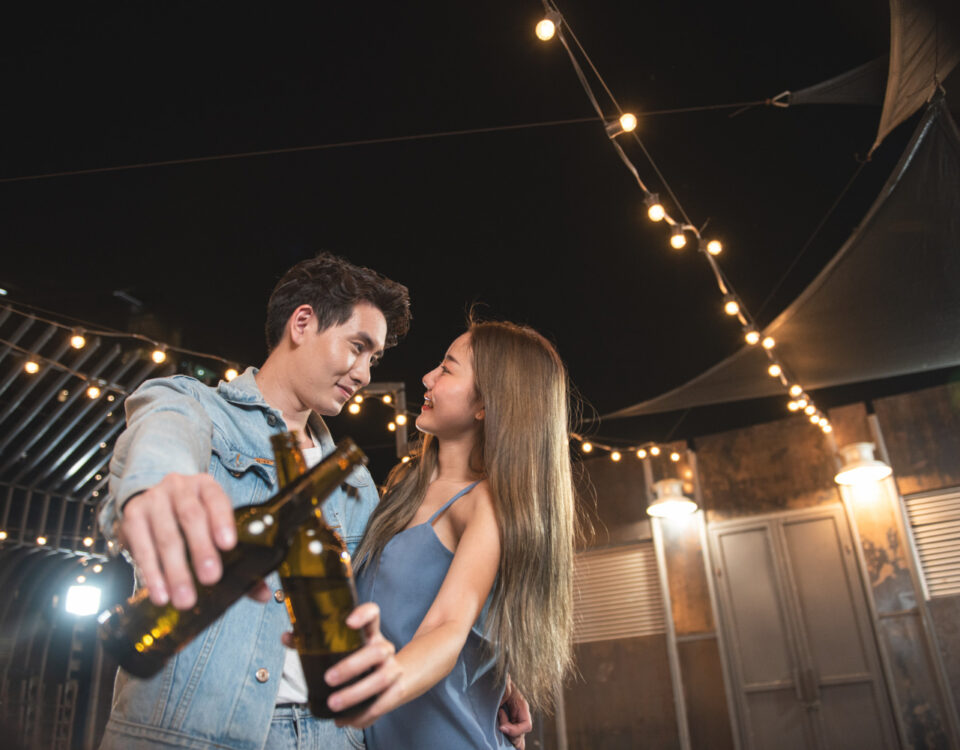 Como achar mulheres que topam uma noite de diversão intensa Como achar mulheres que topam uma noite de diversão intensa