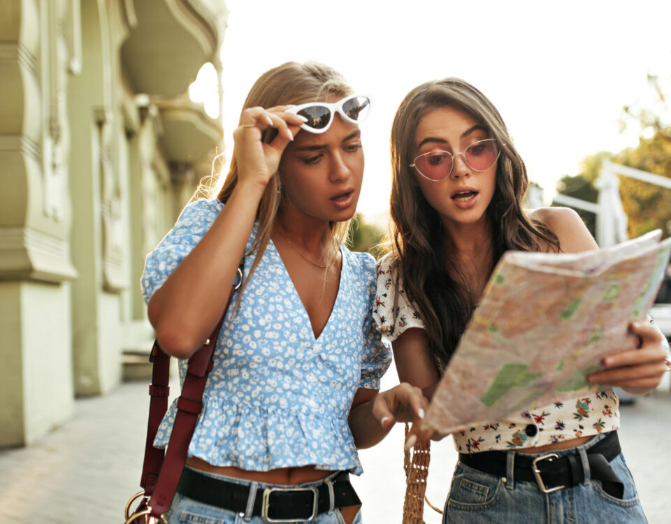 O que motiva pessoas a escolher viagens inesperadas O que motiva pessoas a escolher viagens inesperadas