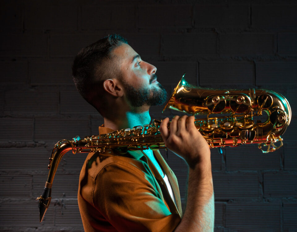 Saxofonista em 2025: som, carreira e cultura em mutação Saxofonista em 2025: som, carreira e cultura em mutação