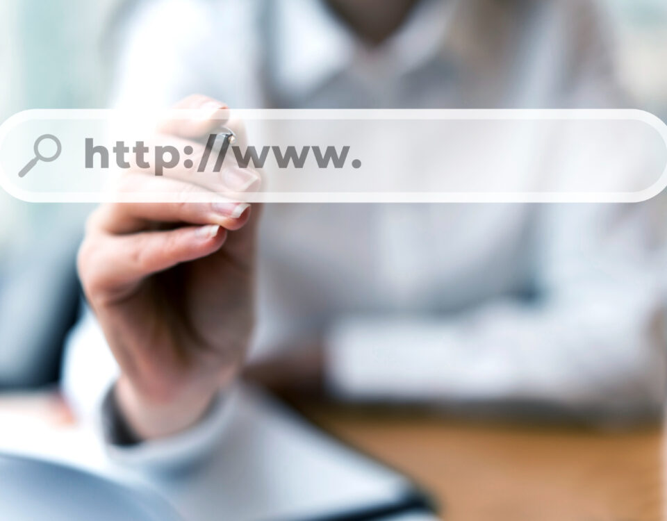 Por que alguns sites atraem mais citações na web? Por que alguns sites atraem mais citações na web?