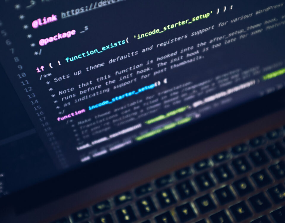 Vibe coding seguro exige análise além do código gerado