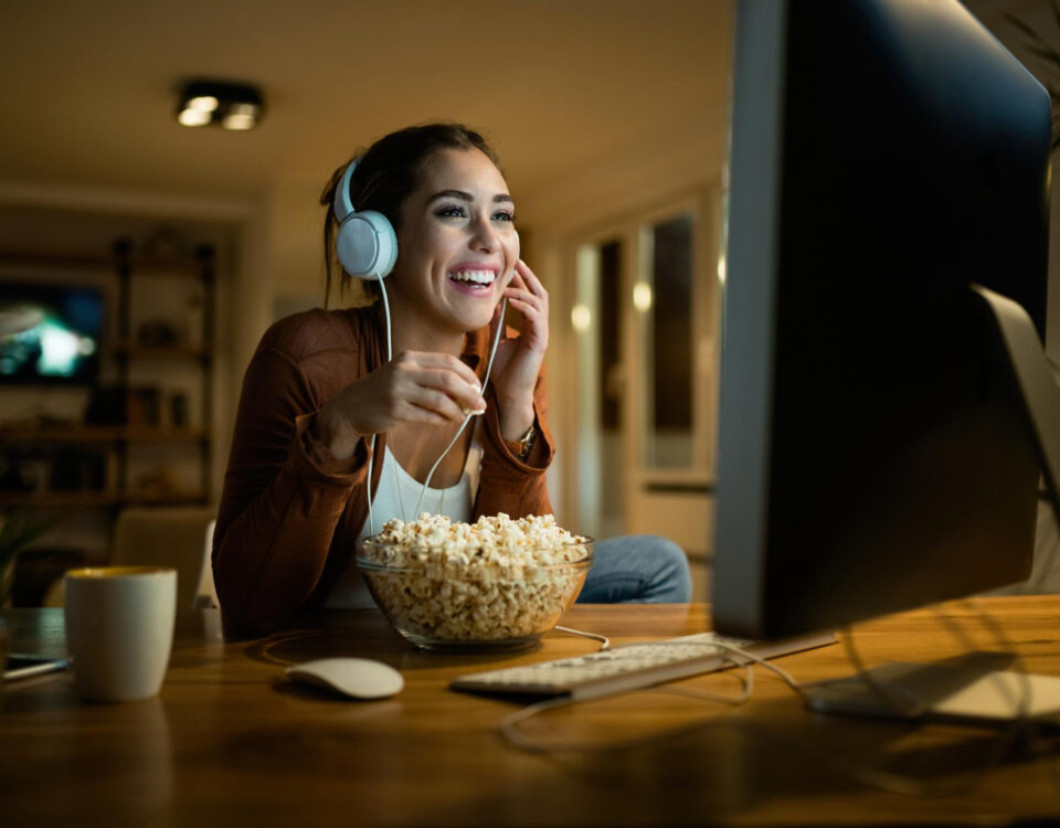 IPTV ou streaming sob demanda: qual combina mais com sua rotina?
