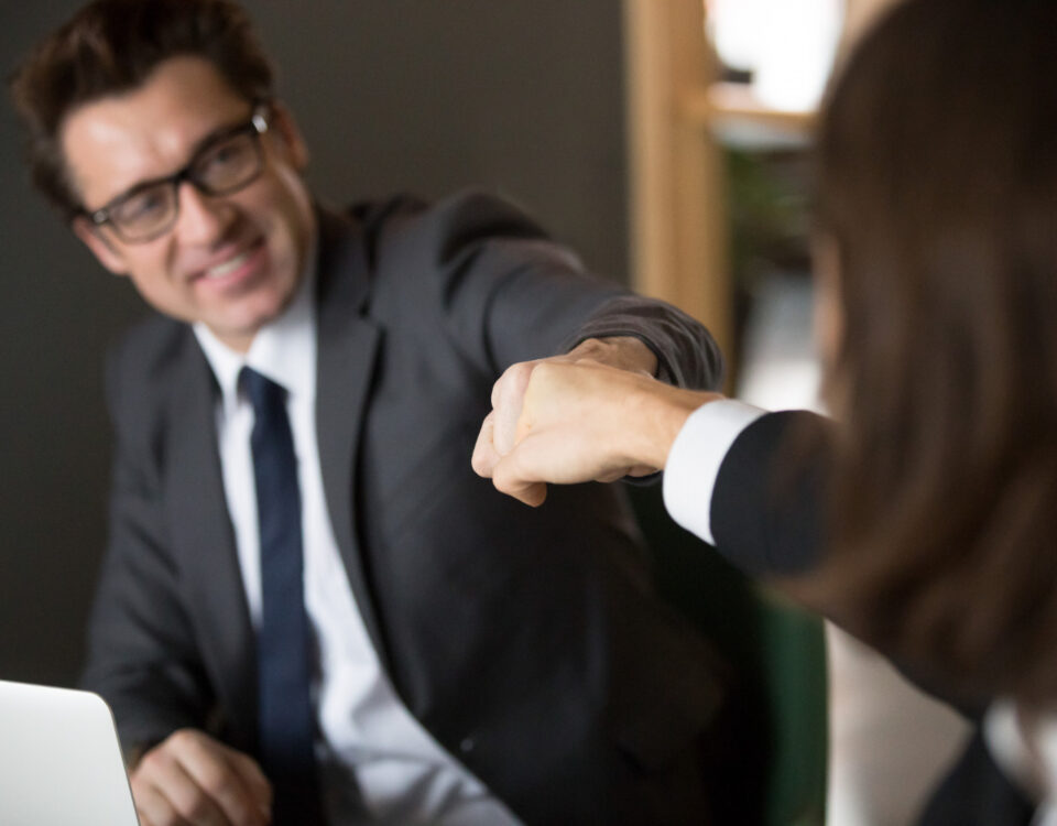 Contratar rápido ou contratar certo? O custo de escolher mal